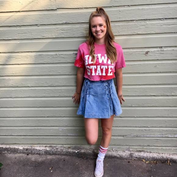 Meet your Posher, Taylor - Picture 1 of 1